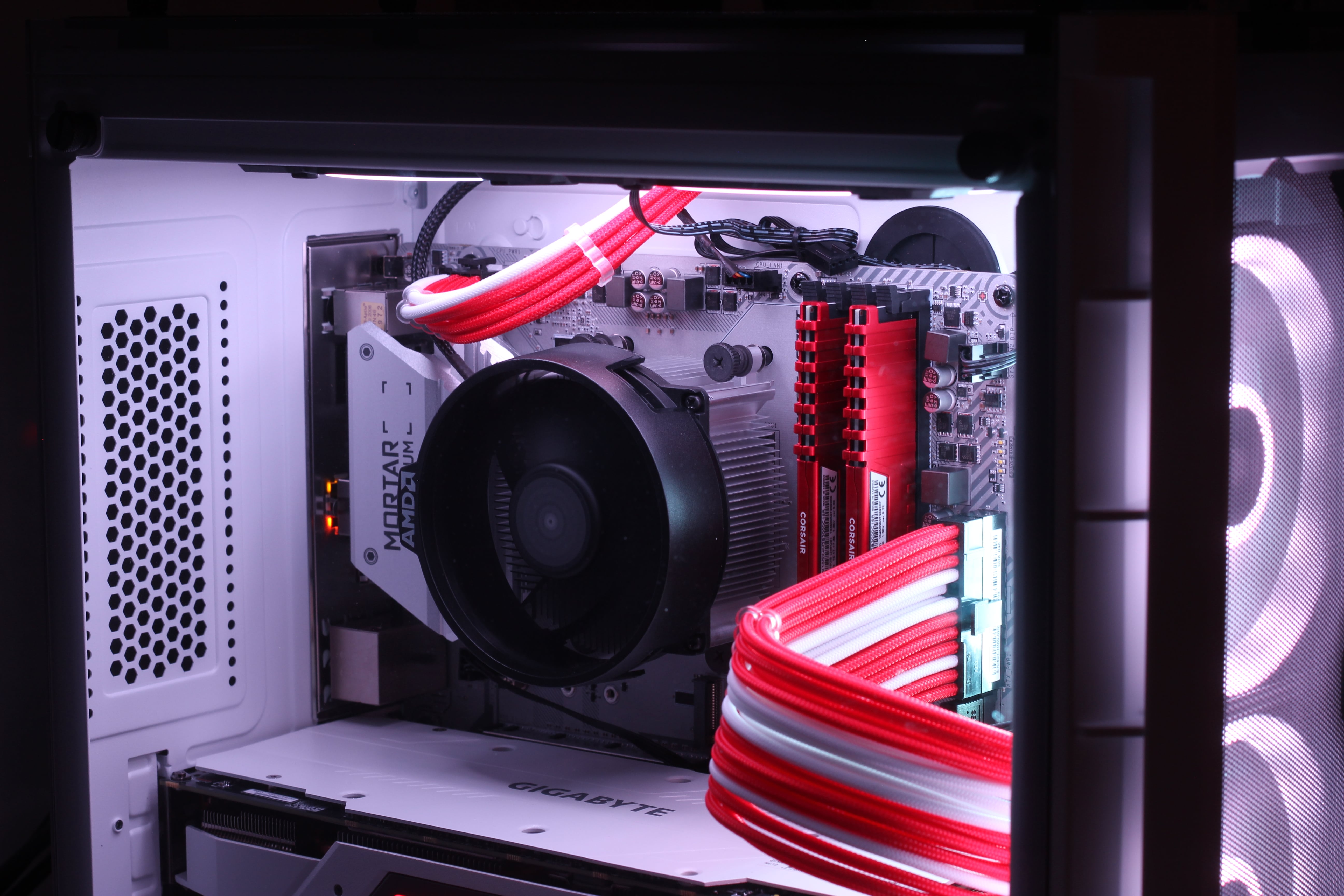 My Late 2018 Red + White Gaming PC Build · code.Antrikshy